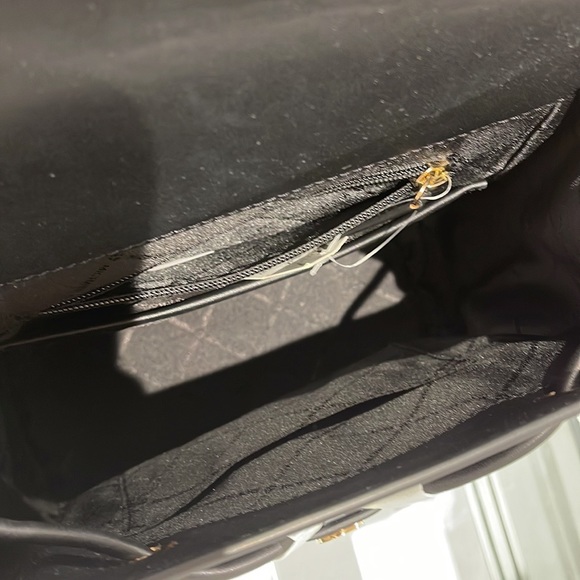 Michael Kors Backpack Bag Phoebe Medium Flap Drawstring Backpack Black 

NWT - Picture 5 of 16